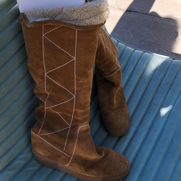 Boots - Picture 1 of 4